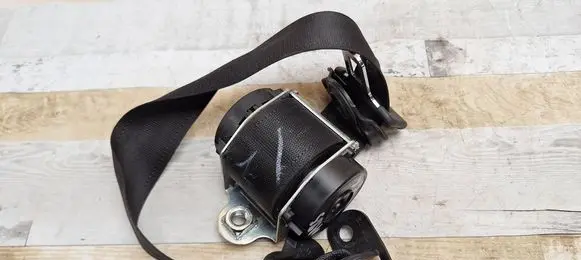 Opel Astra H Rear seatbelt 602143400