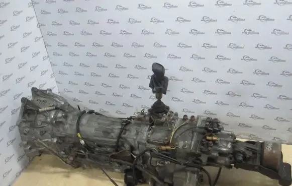 Mitsubishi Pajero Manual 5 speed gearbox 641GB