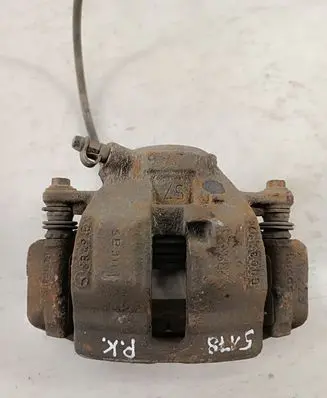 Mercedes-Benz C W203 Front brake caliper 28825 6849E