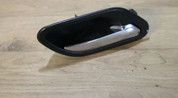 BMW 5 E39 Front door interior handle 7032926