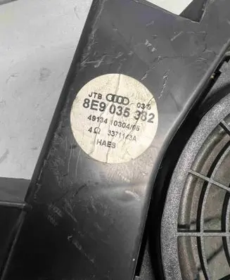Audi A4 S4 B6 8E 8H Subwoofer speaker 8E9035382