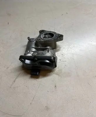 Renault Captur EGR valve 147104647R HU1501000211 0070810863
