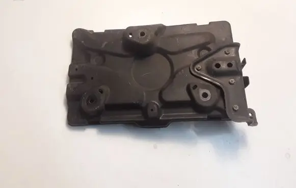 Mitsubishi Pajero Battery bracket 8201A087