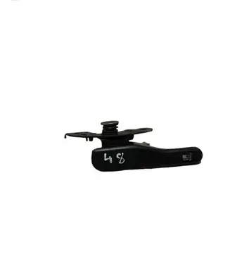 Nissan X-Trail T30 Fuel tank opening switch 