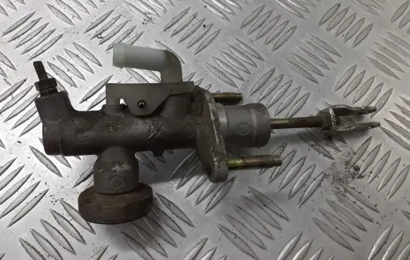 Nissan Primera Clutch release bearing slave cylinder 