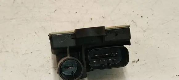 Mercedes-Benz CLA C117 X117 W117 Glow plug pre-heat relay A6519003103