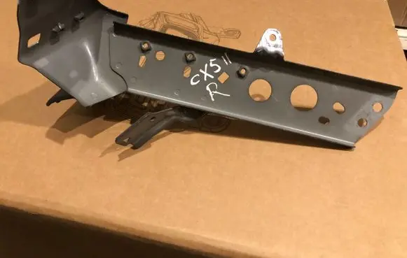 Mazda CX-5 Fender mounting bracket KB7WR