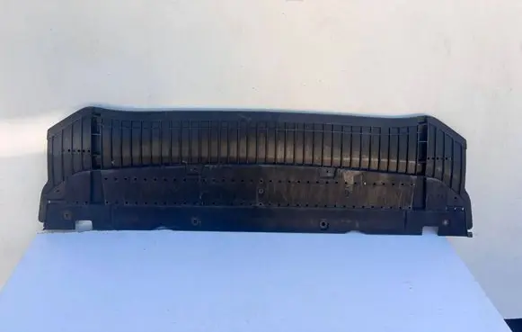 Audi S5 Front bumper skid plate/under tray 8T0807611A