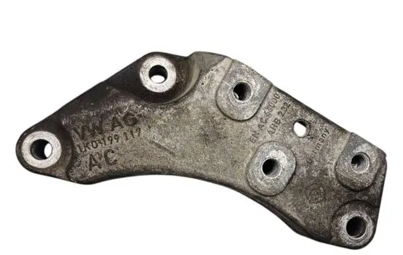 Skoda Octavia Mk2 (1Z) Gearbox mounting bracket 1K0199117
