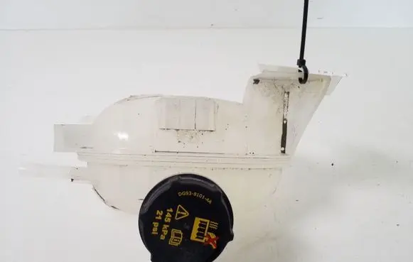 Coolant expansion tank/reservoir