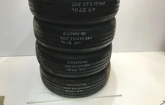 AC 428 R19 summer tire 