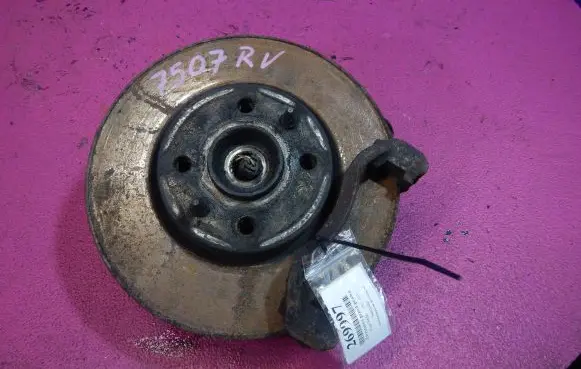 Fiat Stilo Front wheel hub spindle knuckle