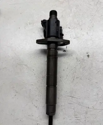 Fuel injector