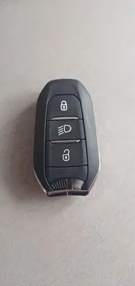 Citroen C4 III e-C4 Ignition key/card 