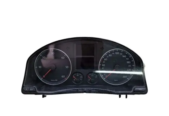 Volkswagen Jetta V Speedometer (instrument cluster) 1K0920862K