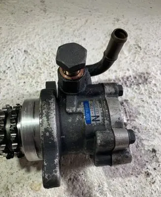 Nissan Primera Power steering pump 44231137 5M321N