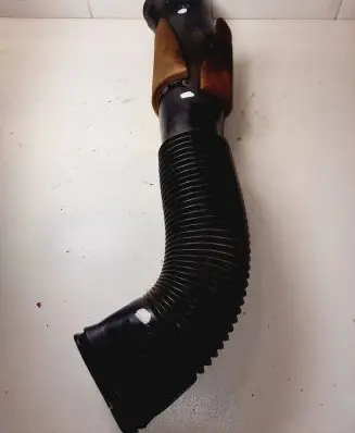 Ford Sierra Air intake duct part 83BG18C298AA