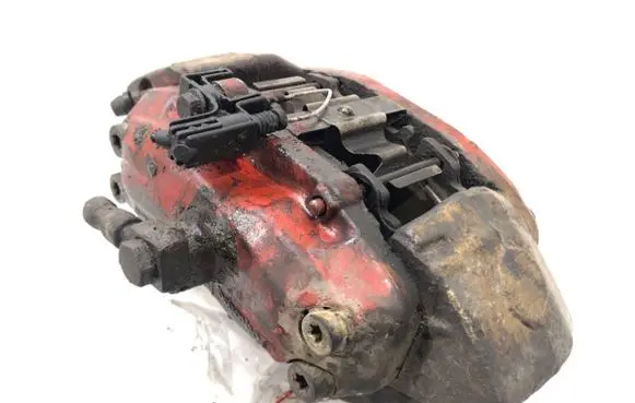 Front brake caliper
