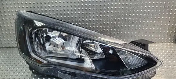 Ford Focus Headlight/headlamp JX7B-13W029-CE