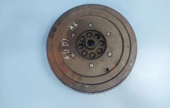 Audi A6 S6 C5 4B Flywheel 059105317D