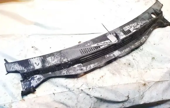 Dodge Caliber Wiper trim 05303815af