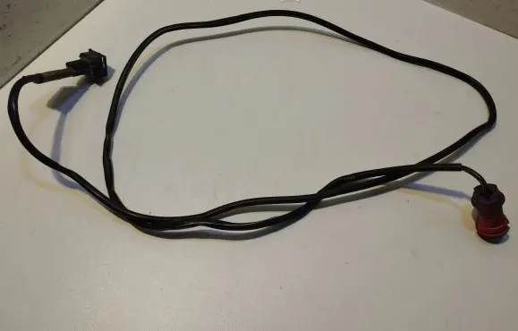 Audi A4 S4 B5 8D Cooling fan wiring 813971958
