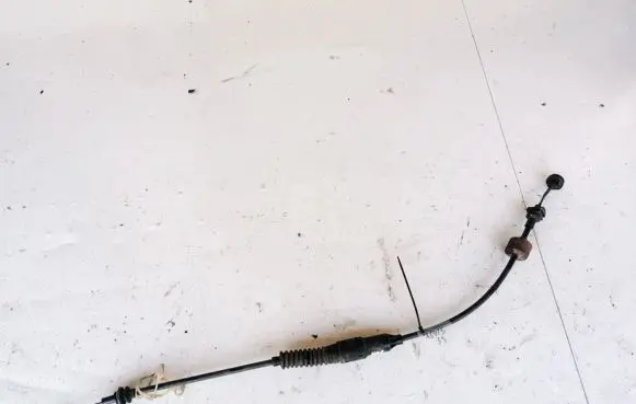 Volkswagen Polo III 6N 6N2 6NF Clutch cable 