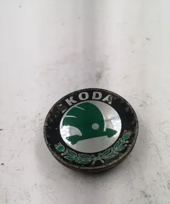 Skoda Octavia Mk2 (1Z) Original wheel cap 6U0601151L