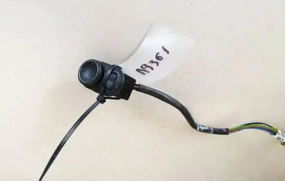 Opel Omega B1 Wing mirror switch 90432360