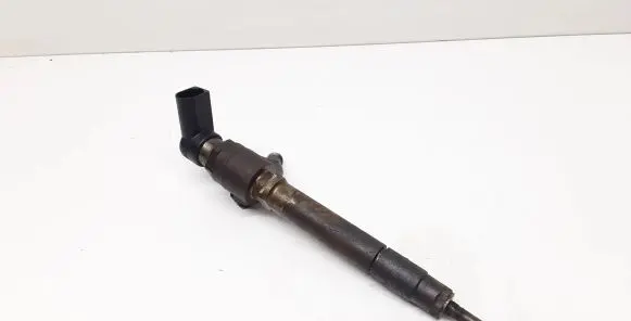 Jaguar XF X250 Fuel injector 5U3Q9K546AA
