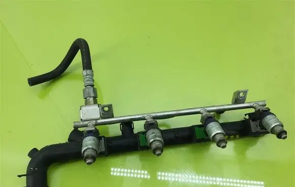Opel Meriva A Fuel main line pipe 0905360834
