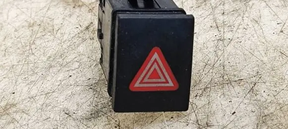 Volkswagen Polo IV 9N3 Hazard light switch 6Q0953235A