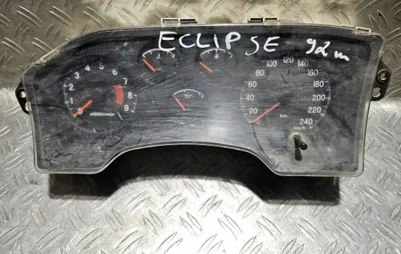 Mitsubishi Eclipse Speedometer (instrument cluster) MB680845 TN1573105230