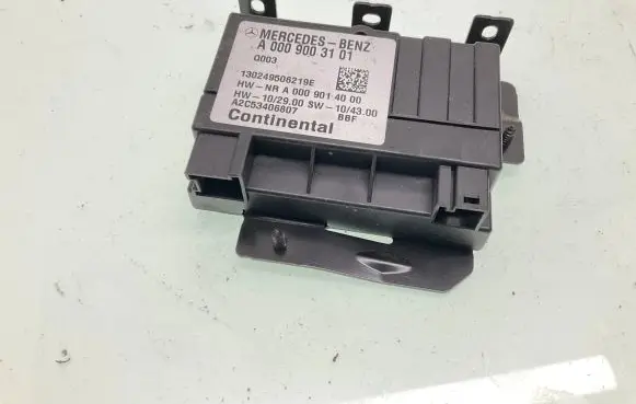 Mercedes-Benz Sprinter W906 Fuel injection pump control unit/module A0009003101 A2C53406807 A0009014000