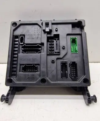 Ford Galaxy Fuse module ETS300200