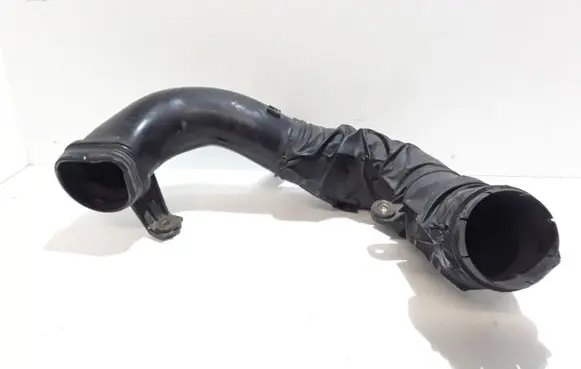 Hyundai Santa Fe Air intake hose/pipe 282122B100