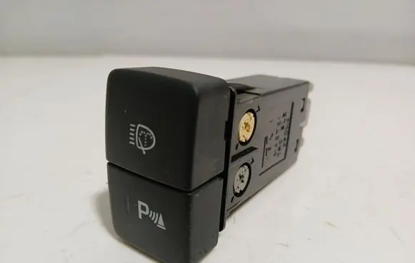 Honda CR-V Parking (PDC) sensor switch M42721