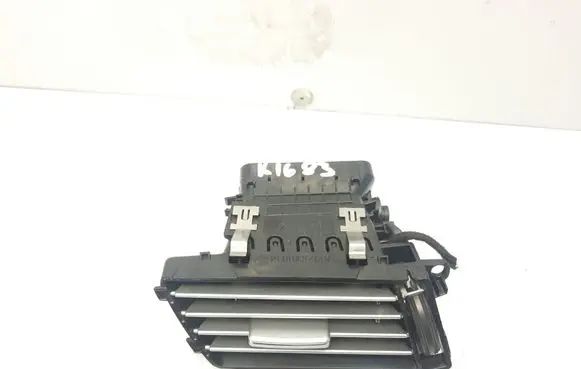Mercedes-Benz E W212 Dashboard side air vent grill/cover trim A2128300154 K1683