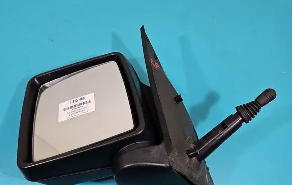 Front door electric wing mirror