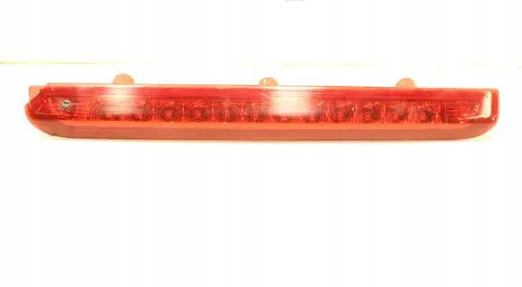 KIA Ceed Third/center stoplight
