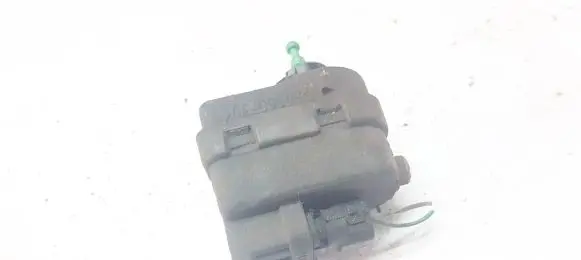 Headlight level adjustment motor
