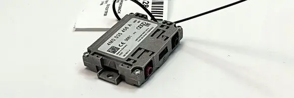 Audi A5 Sound amplifier 4M0035456A