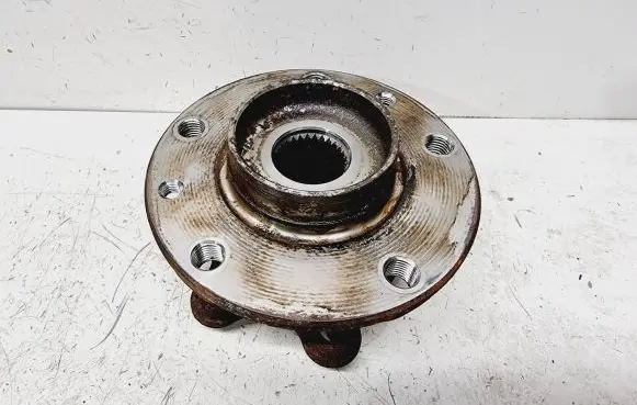 Nissan Qashqai J12 Front wheel ball bearing 402026UA0A