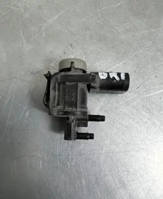 Volkswagen Touareg II Turbo solenoid valve 1K0906283A