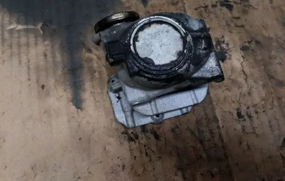 Ford Fiesta EGR valve EN48000