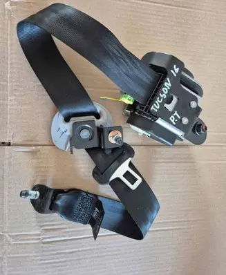 Hyundai Tucson TL Rear seatbelt 89820D7000