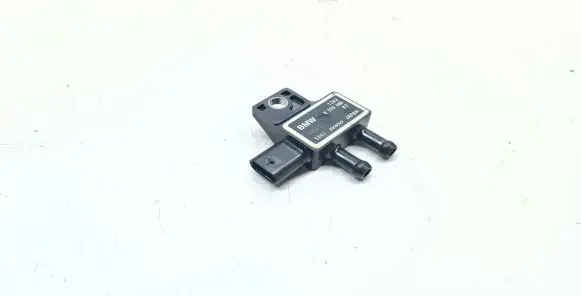 BMW 4 F32 F33 Exhaust gas pressure sensor 8570686 13628570686