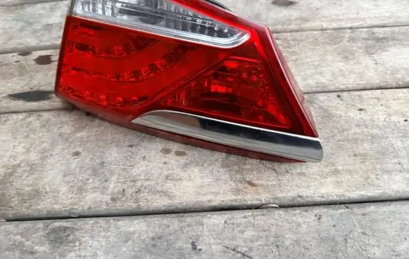 Hyundai i40 Tailgate rear/tail lights 924043Z001
