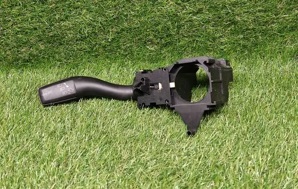 Audi A4 S4 B7 8E 8H Indicator stalk 4E0953513K