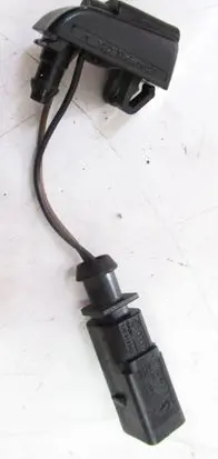 Skoda Octavia Mk3 (5E) Windshield washer spray nozzle 1Z0955986